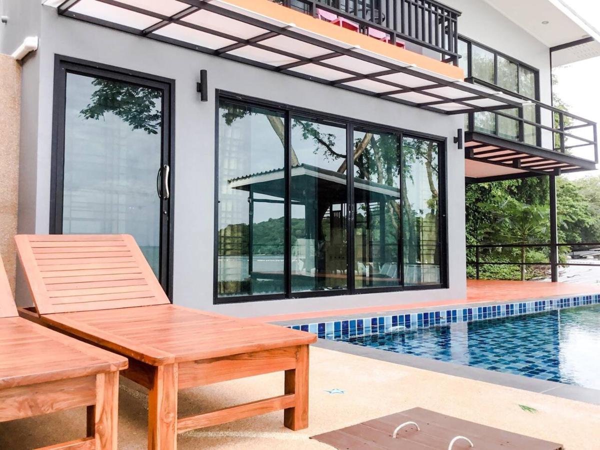 Koh Sirey Beachfront Pool Villa Phuket Exterior photo