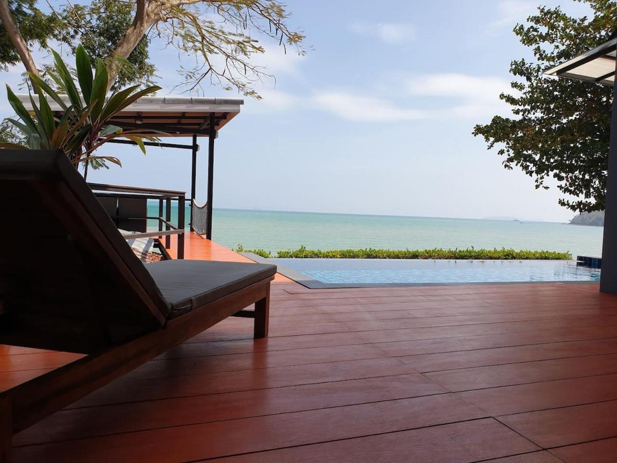 Koh Sirey Beachfront Pool Villa Phuket Exterior photo